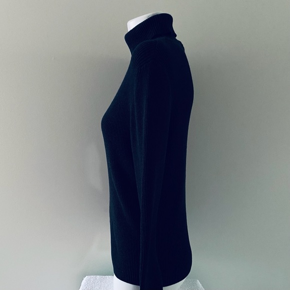 🔥2/$15🔥 Charcoal Grey Turtleneck Sweater - Picture 3 of 4